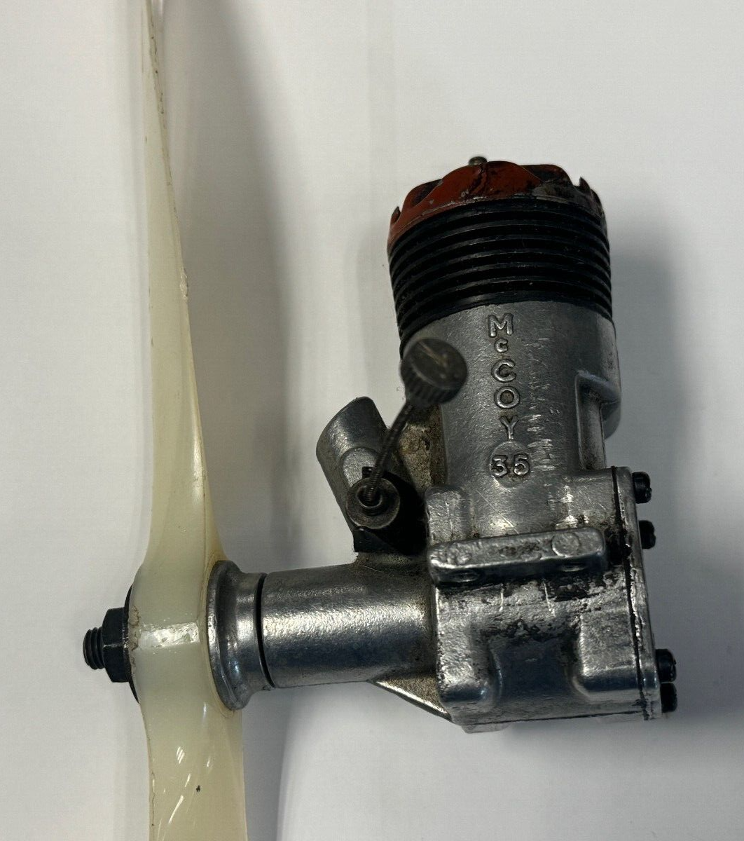 Excellent Vintage Mccoy .35 35 Nitro CL Control Line FF Model Airplane Engine