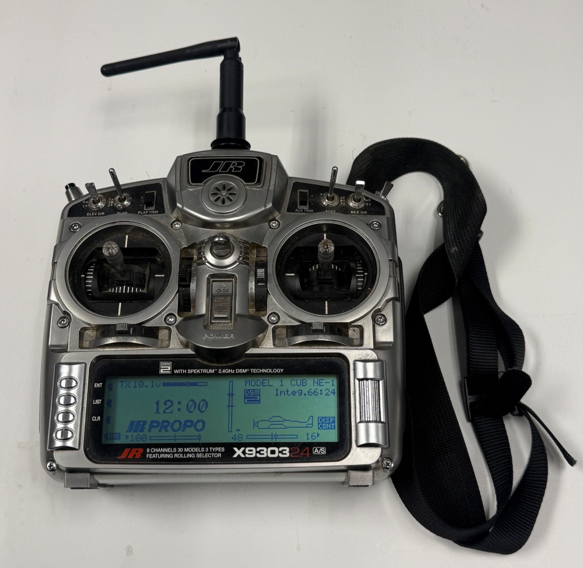 JR / Spektrum X9303 2.4ghz DSM2 RC Remote Control Airplane Transmitter