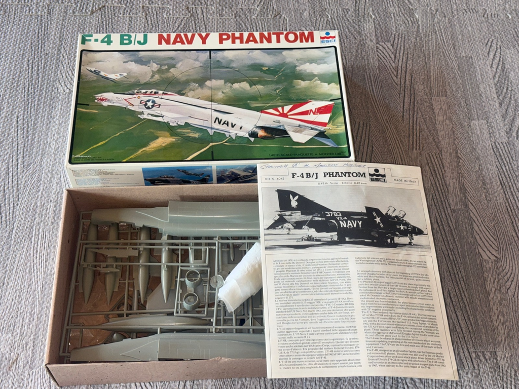 ESCI F-4 F4 B/J Navy Phantom 1/48 Scale Plastic Model Airplane Kit #4043