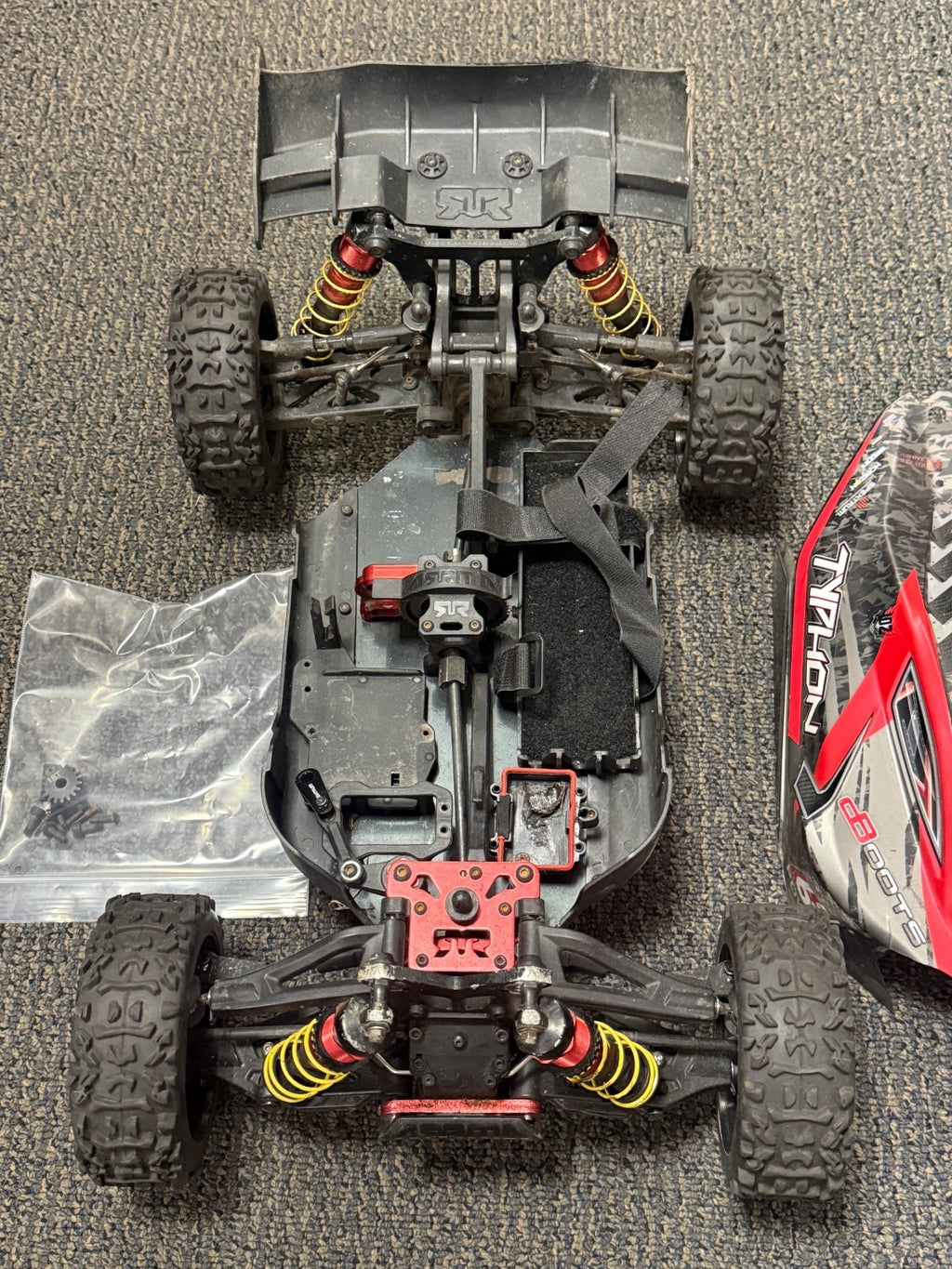 Arrma Typhon 6S BLX Brushless 1/8 4WD RC Remote Control Roller Electric Buggy
