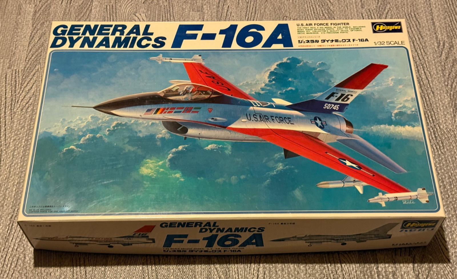 Hasegawa General Dynamics F-16A Fighting Falcon S20 US Air Force Fighter 1/32 FS