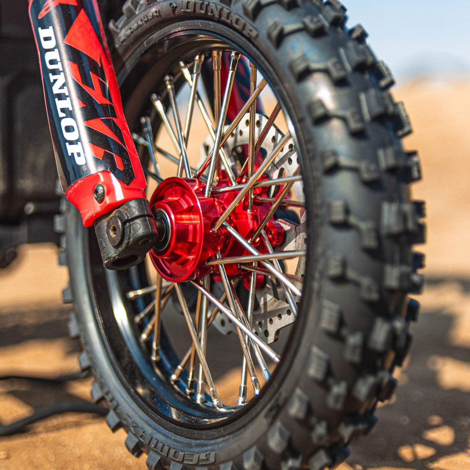 Pro-Line 1/4 Pro-Spec Aluminum V2 Bead Front Wheel Black/Red (1): Promoto-MX