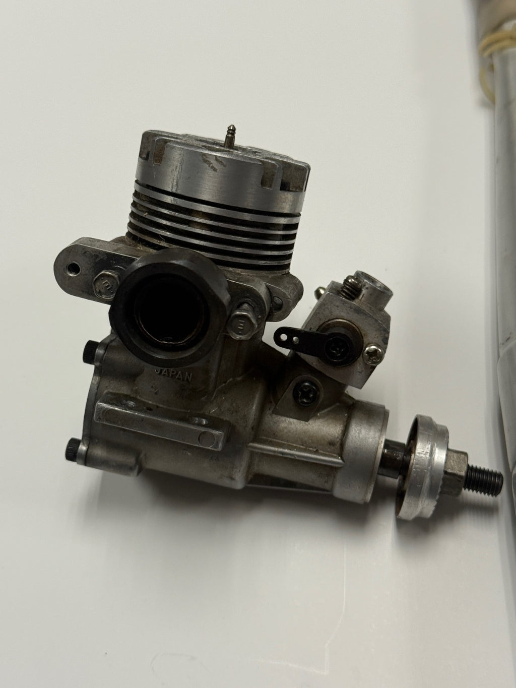 Excellent Enya .40 40 CX Two Stroke Nitro Model Airplane Engine w/ Tuned Pipe