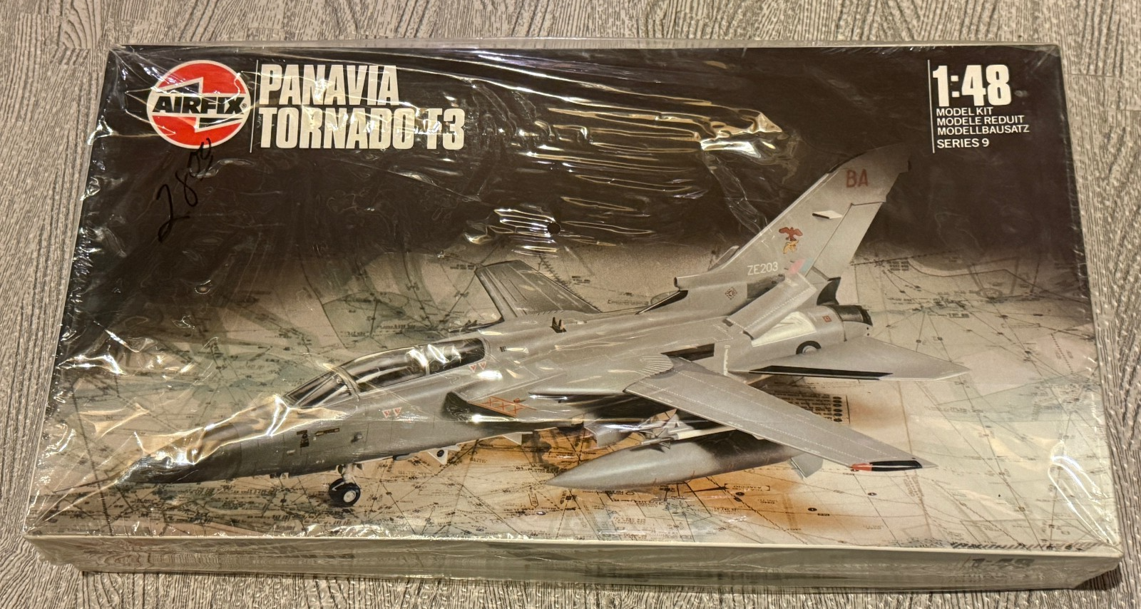 Airfix 09175 Panavia Tornado F3 Plastic Model Airplane Kit 1:48 Scale