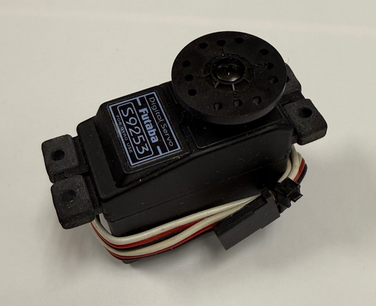 Futaba 9253 S9253 Digital Standard Size High Speed RC Heli Helicopter Gyro Servo