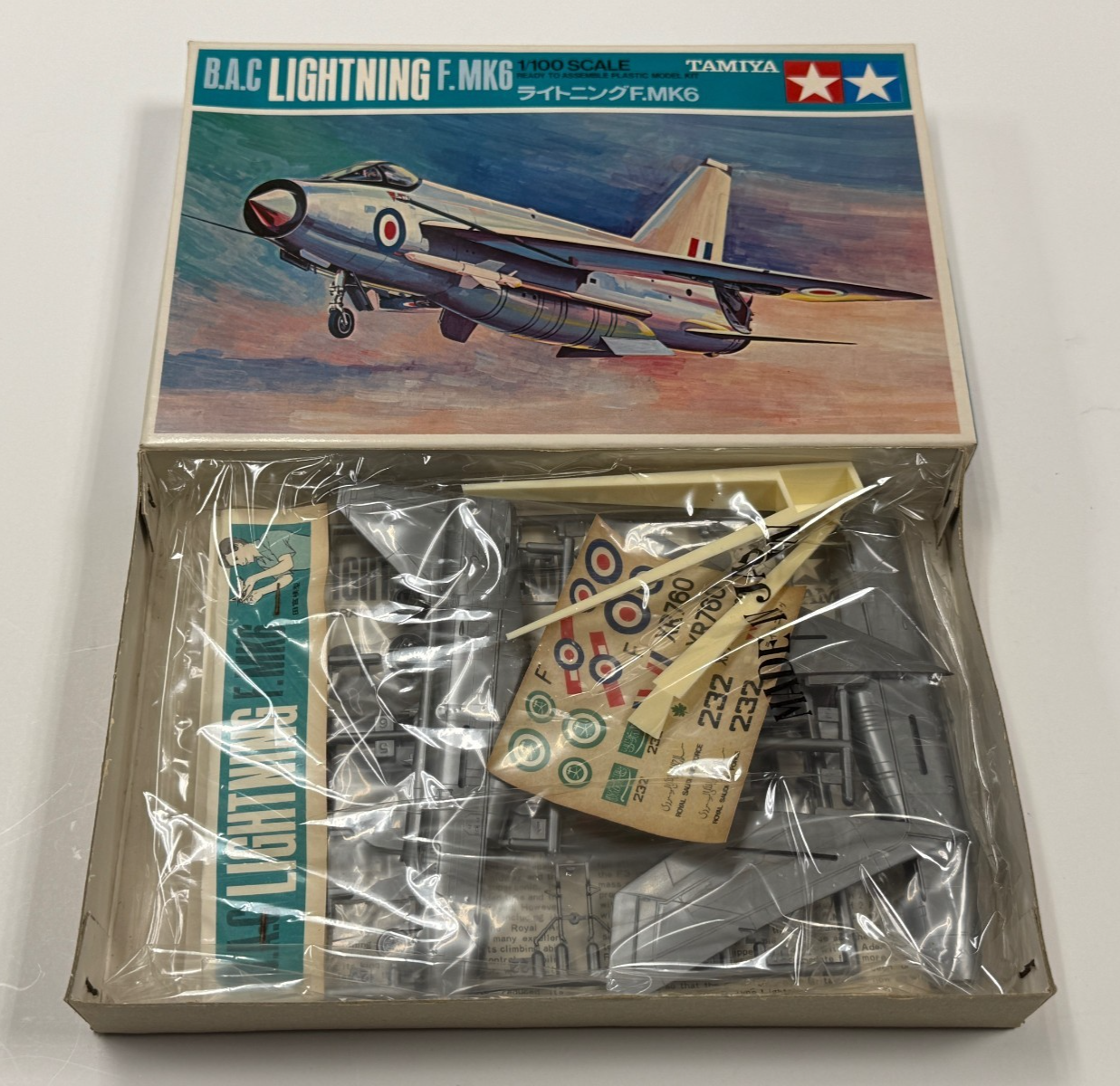 Vintage Tamiya 1/100 BAC Lightning f.MK6 Plastic model kit No.4 PA1004