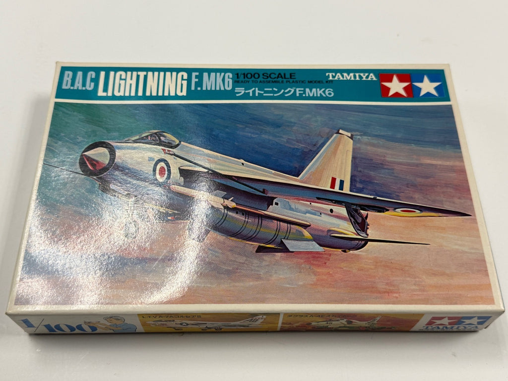 Vintage Tamiya 1/100 BAC Lightning f.MK6 Plastic model kit No.4 PA1004