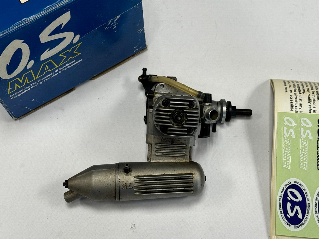 Nice O.S. OS .40 40 LA Two Stroke Nitro RC Remote Control Airplane Engine
