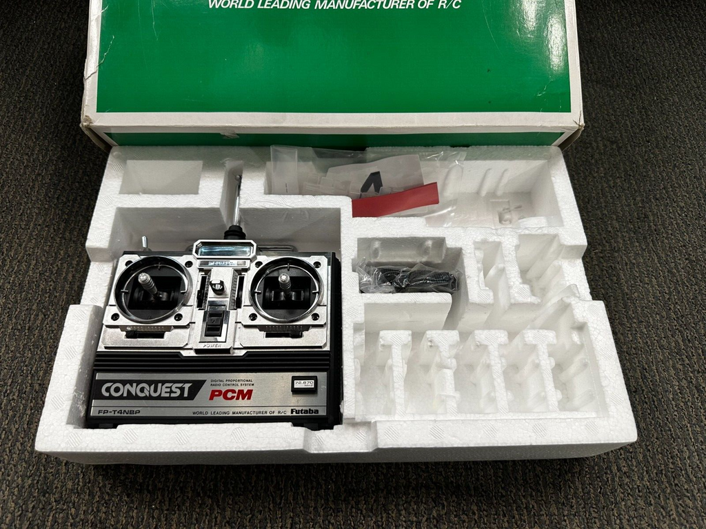 Excellent Futaba Conquest 72mhz PCM RC Remote Control Airplane Transmitter Ch 54