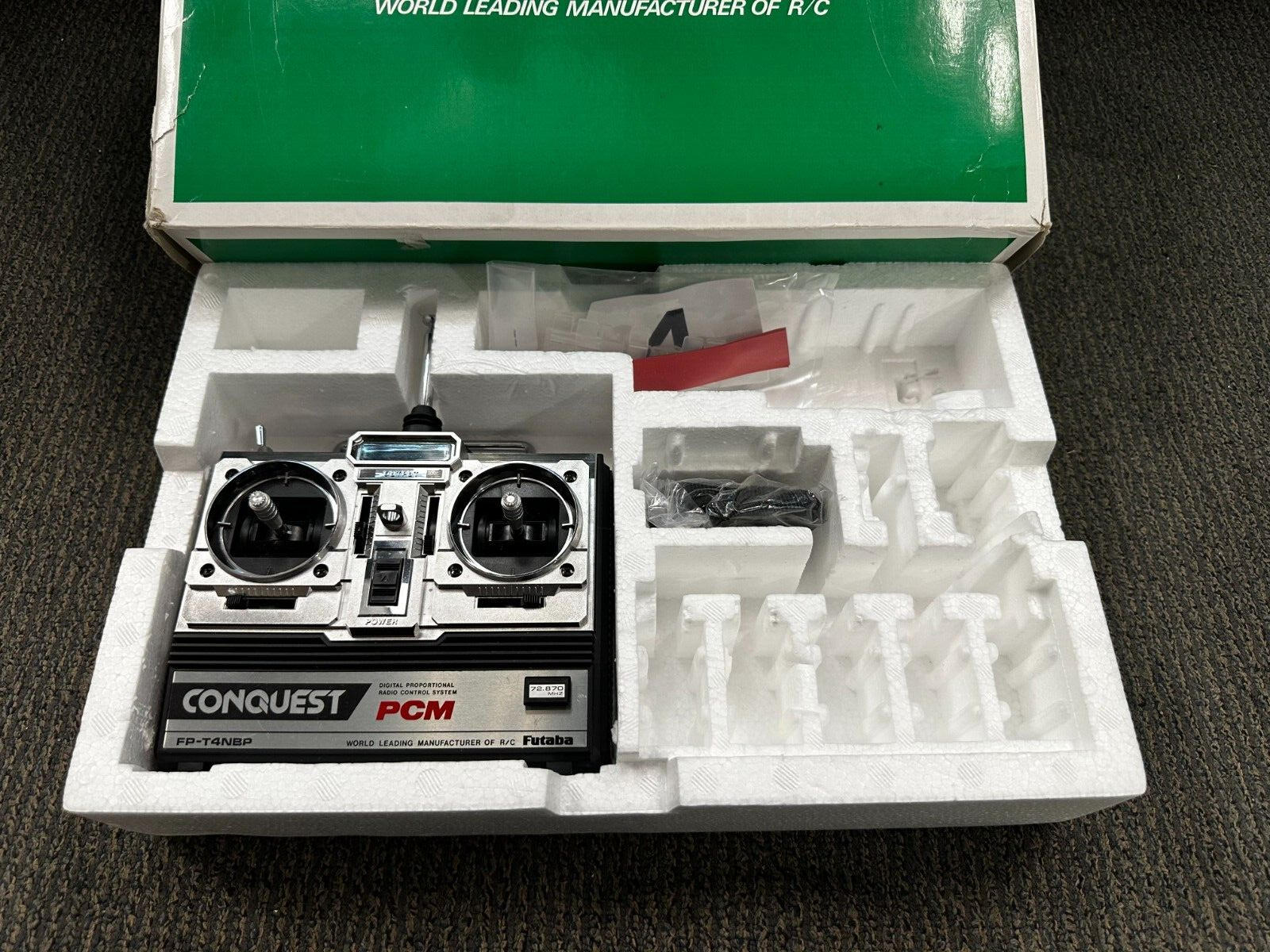 Excellent Futaba Conquest 72mhz PCM RC Remote Control Airplane Transmitter Ch 54