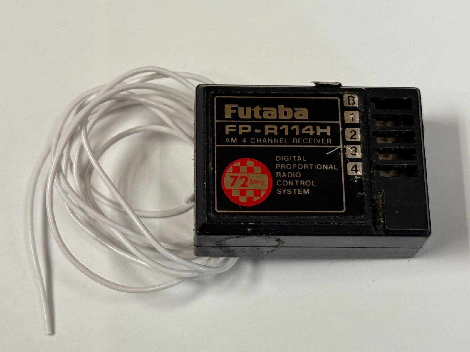 Really Nice Futaba R114H FP-R114H AM 72mhz RC Airplane Receiver RX J Plug