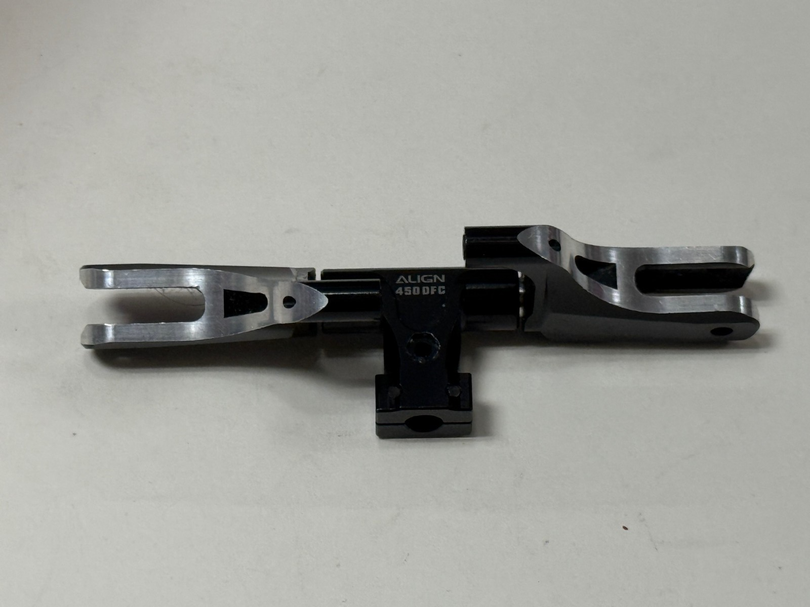 Excellent Align T-rex Trex 450 DFC RC Remote Control Helicopter Head w/ Grips