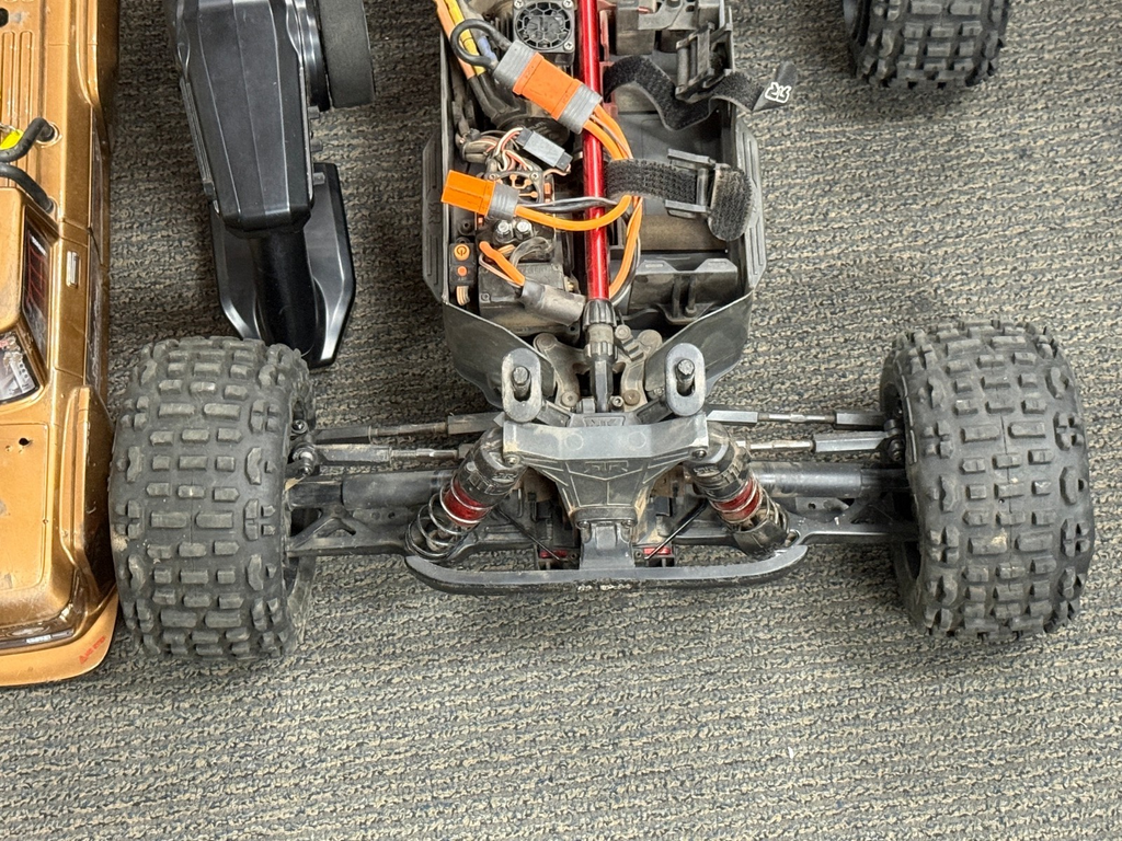 Arrma Outcast 4S BLX Brushless RTR 1/10 Scale Stunt Truck (Bronze)