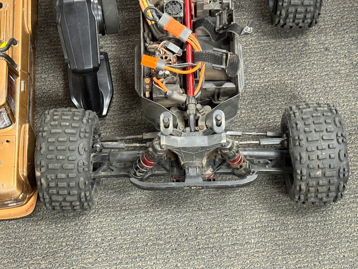 Arrma Outcast 4S BLX Brushless RTR 1/10 Scale Stunt Truck (Bronze)
