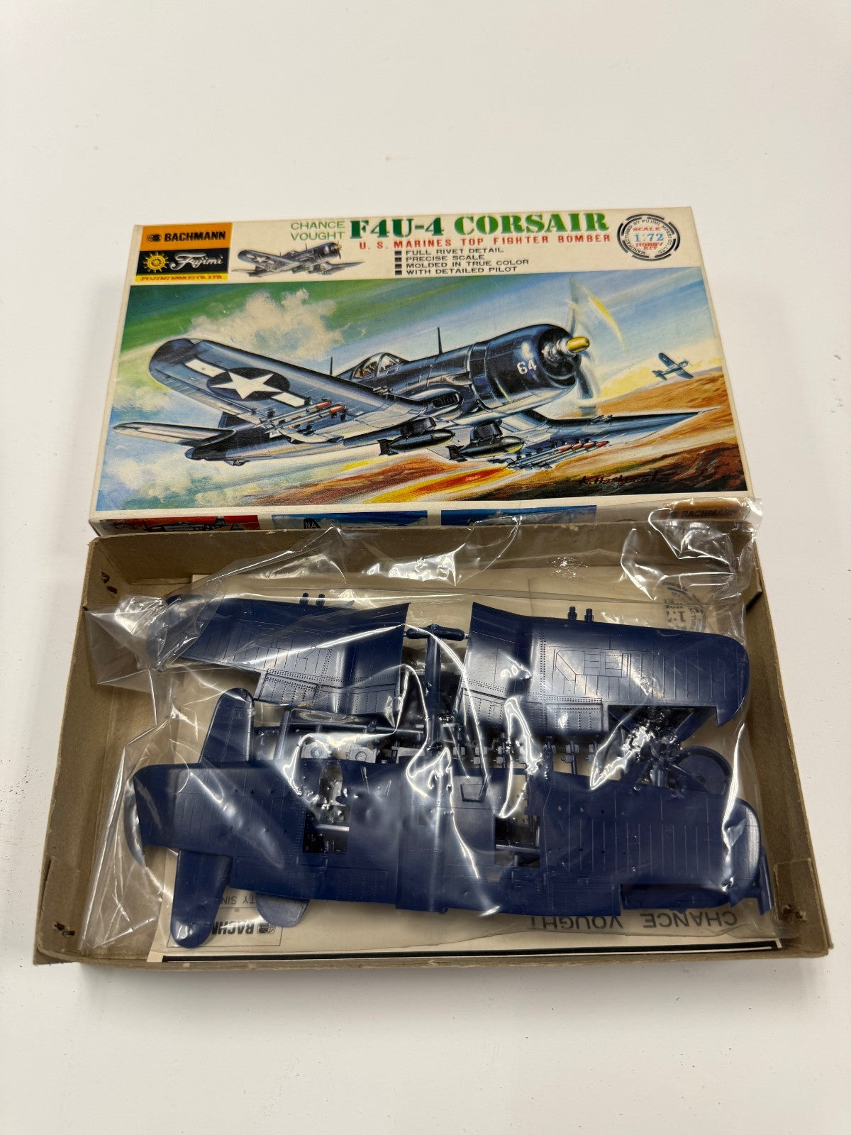 Fujimi 1/72 Scale F4U-4 F4U Corsair Plastic Model Airplane Kit 0709:70