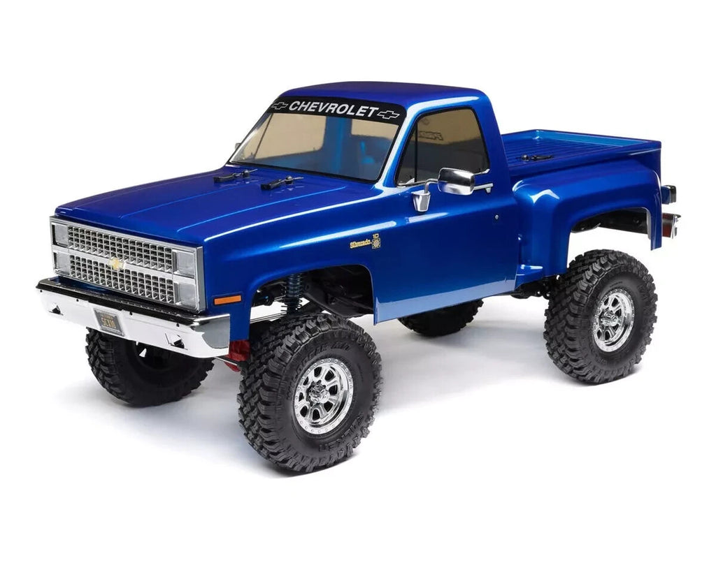 Axial AXI03030T1 1/10 Scale SCX10 III Base Camp 1982 Chevy K10 4X4 RTR, Blue
