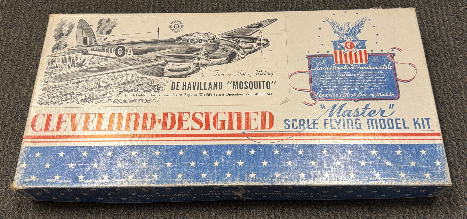 New in Box Vintage Cleveland De Havilland Mosquito Balsa Wood Model Airplane Kit