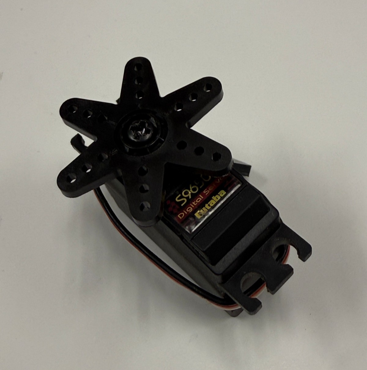 Futaba 9650 S9650 Digital Mini Size High Speed RC Airplane / Helicopter Servo