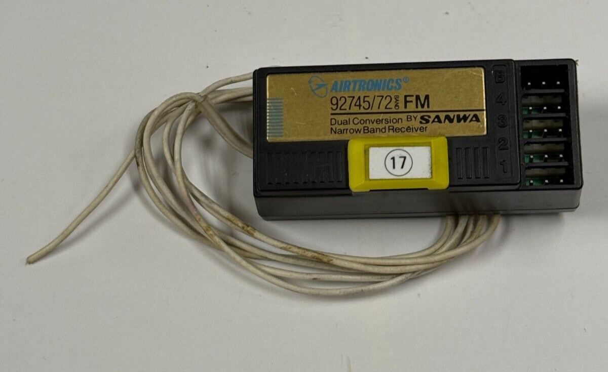 Really Nice Airtronics 72mhz RC Remote Control Airplane FM PPM Receiver 92745