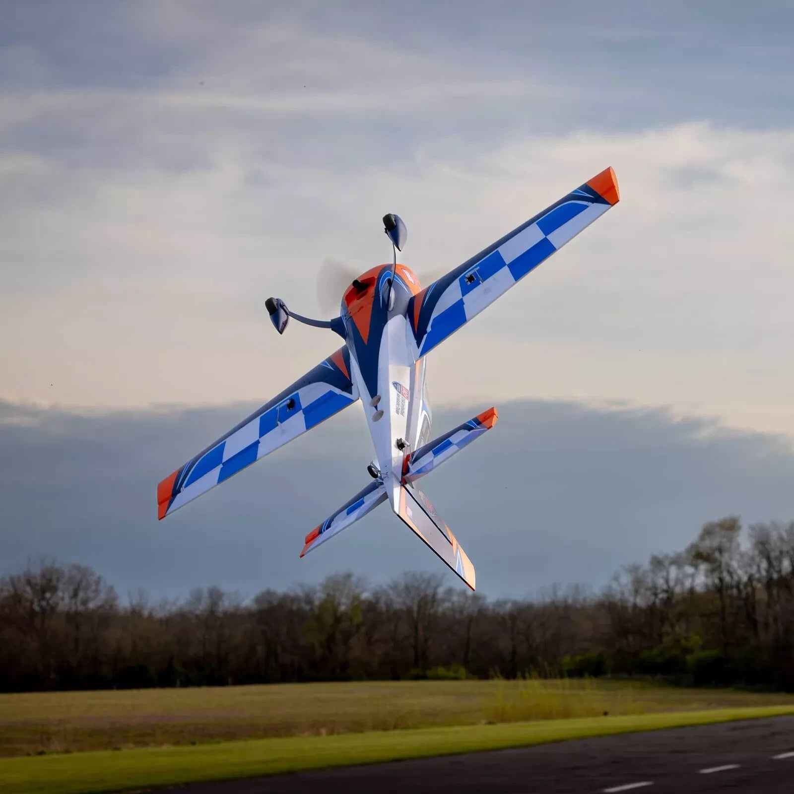 E-flite EFlite Extra 330 SC 3D 1.3M BNF Bind in Fly RC Airplane - EFL05050