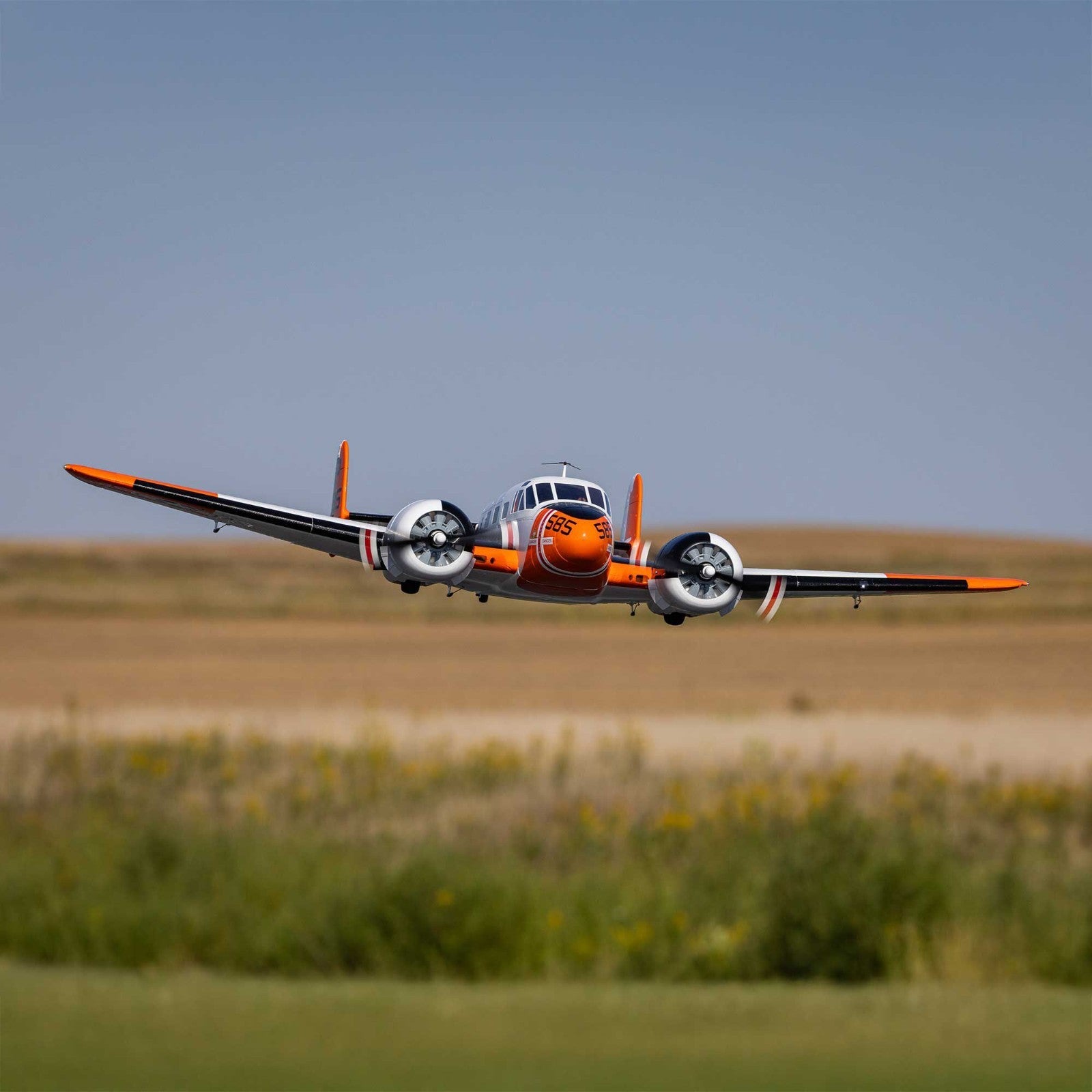 Beechcraft D18/RC-45J 1.5m BNF Basic with AS3X+ and SAFE Select EFL-3726