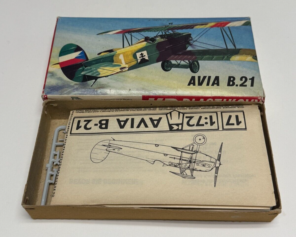 KP Avia B.21 Model Airplane Vintage Unassembled Plastic Model Kit