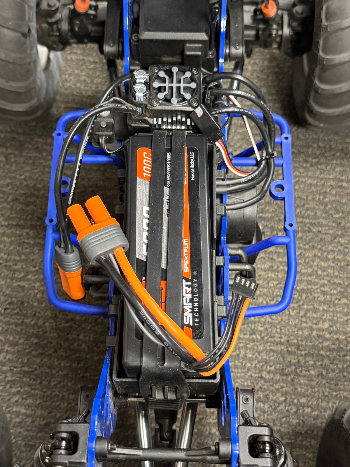 Losi LMT 2.0 Son-Uva Digger 4x4 RTR Brushless RC Monster Truck LOS04028T2