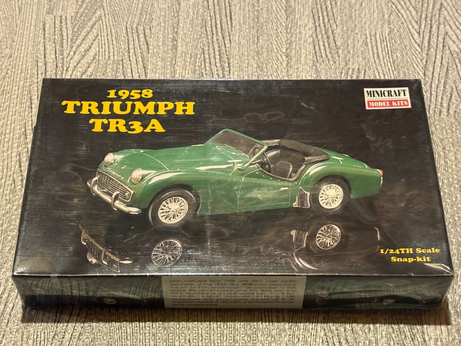 Vintage New Minicraft Plastic 1958 Triumph TR3A Plastic Model 1/24 Snap-Kit