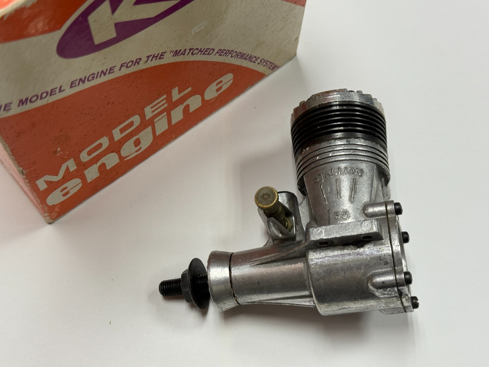 Excellent K and B Stallion .35 35 Control Line CL Model Airplane Nitro Engine