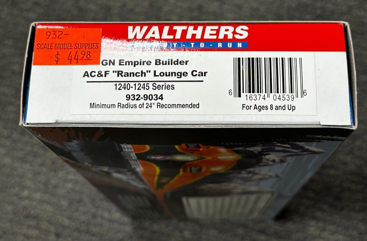 Walthers HO Scale Great Northern AC&F Ranch Lounge Passenger Car NOS 932-9034