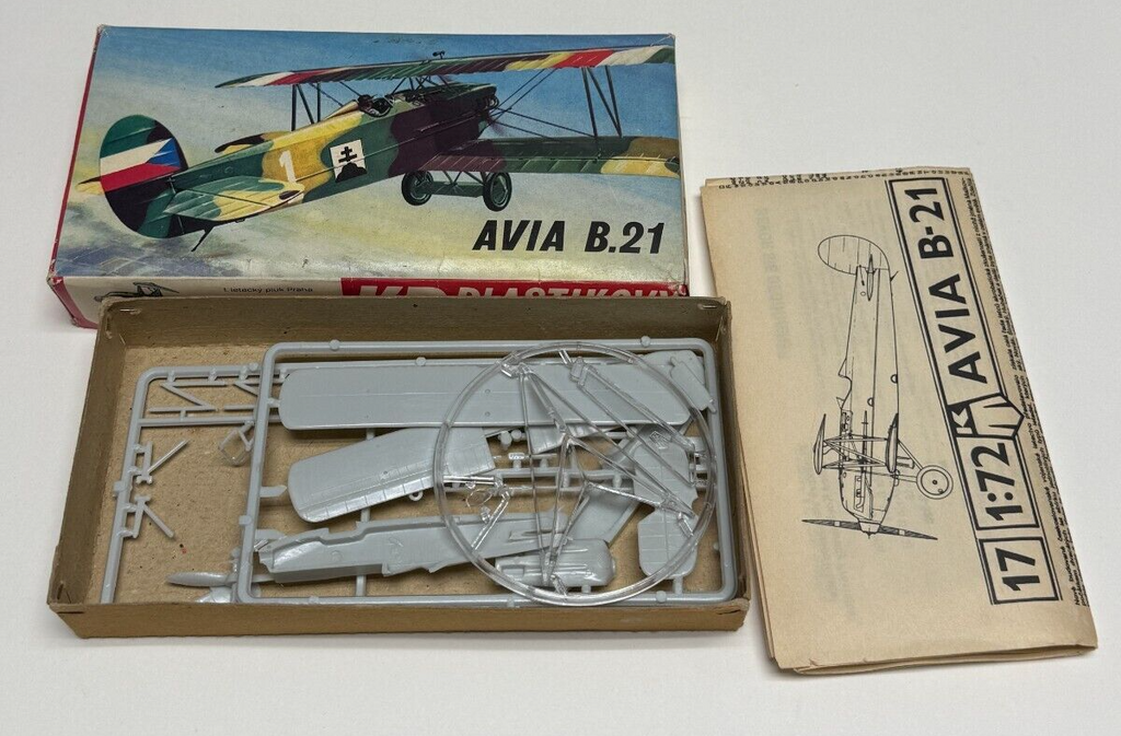 KP Avia B.21 Model Airplane Vintage Unassembled Plastic Model Kit