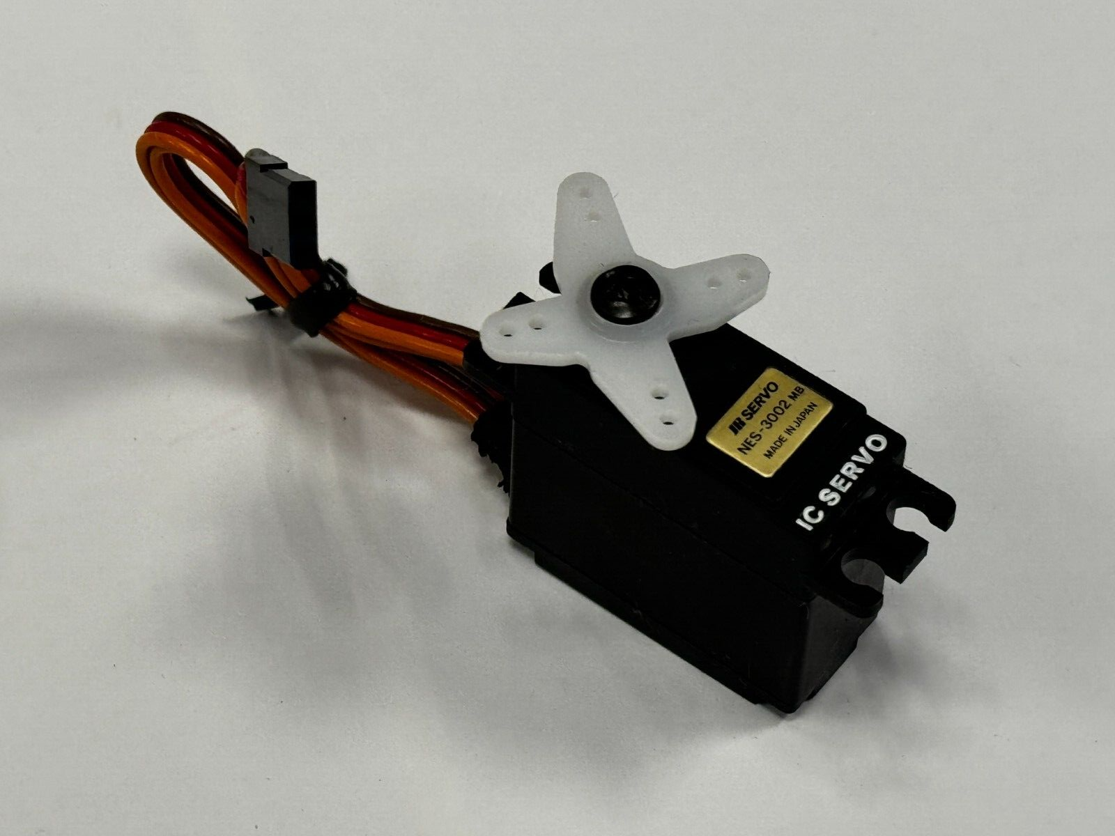 New out of Package JR NES-3002 3002 RC Remote Control Model Airplane Micro Servo