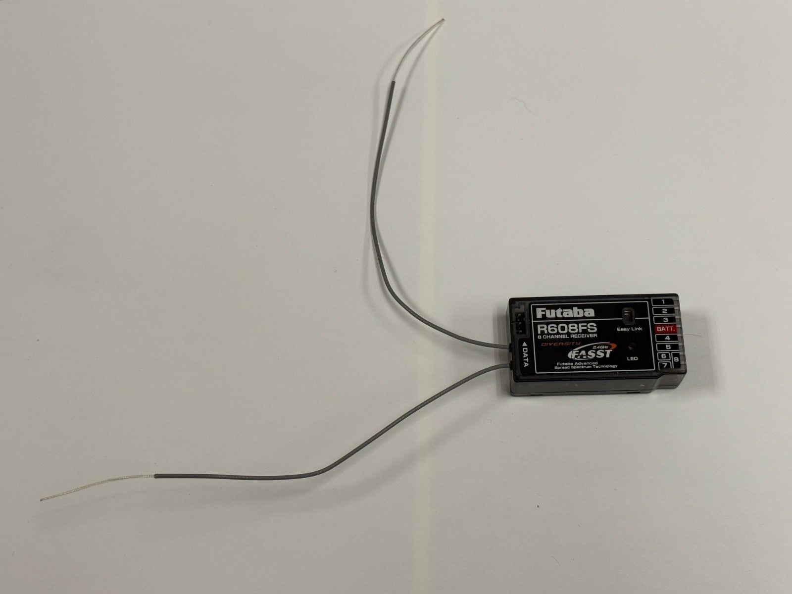 Excellent Futaba R608FS FASST 2.4ghz RC Remote Control Model Airplane Receiver