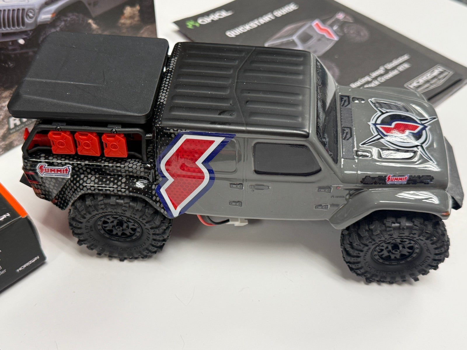 Upgraded Axial 1/24 SCX24 Summit Racing Jeep Gladiator 4X4 Rock Crawler RTR
