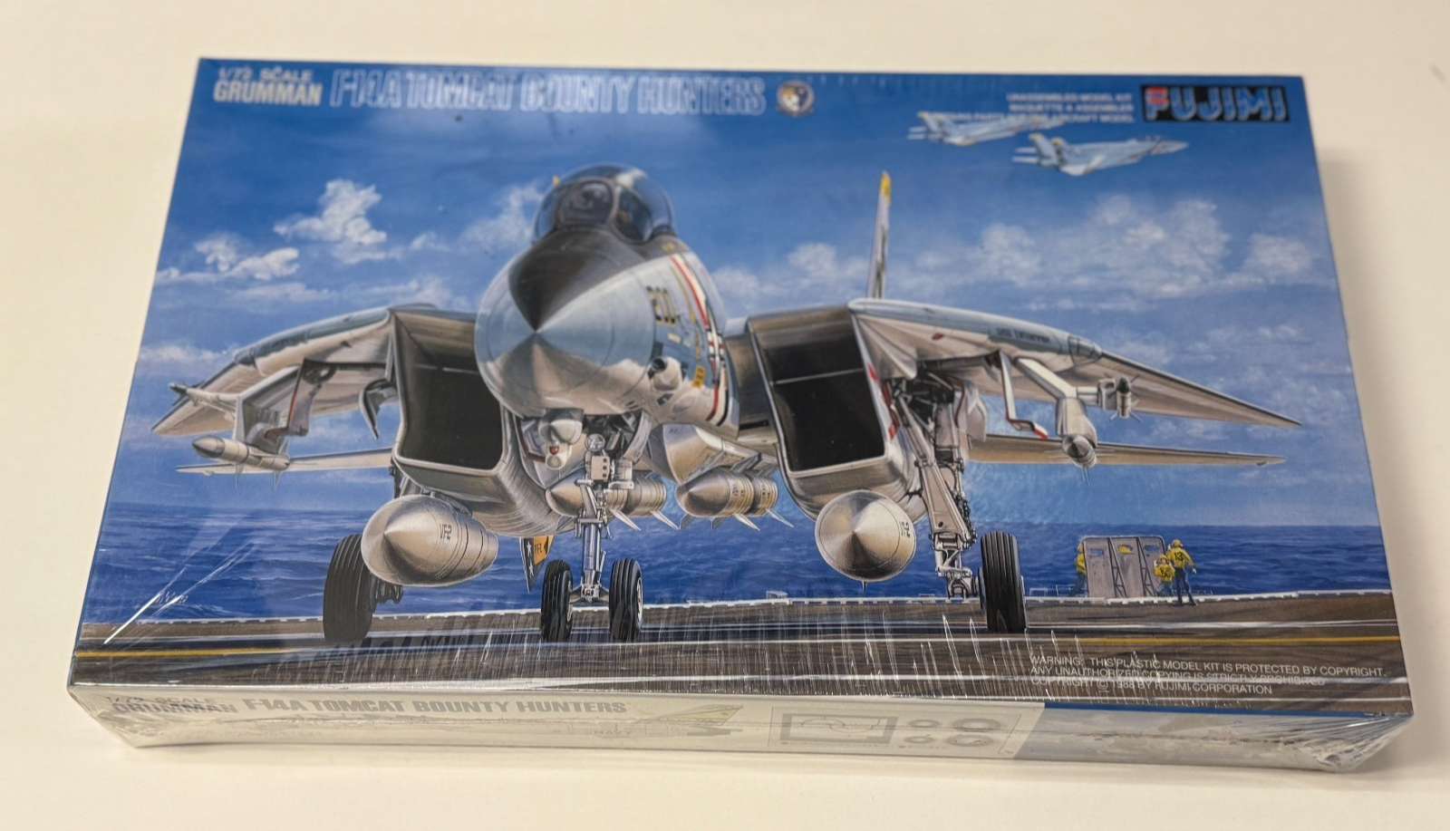 Fujimi F-14A F14 F-14 F14A Tomcat Bounty Hunters 1/72 Scale Plastic Model Kit