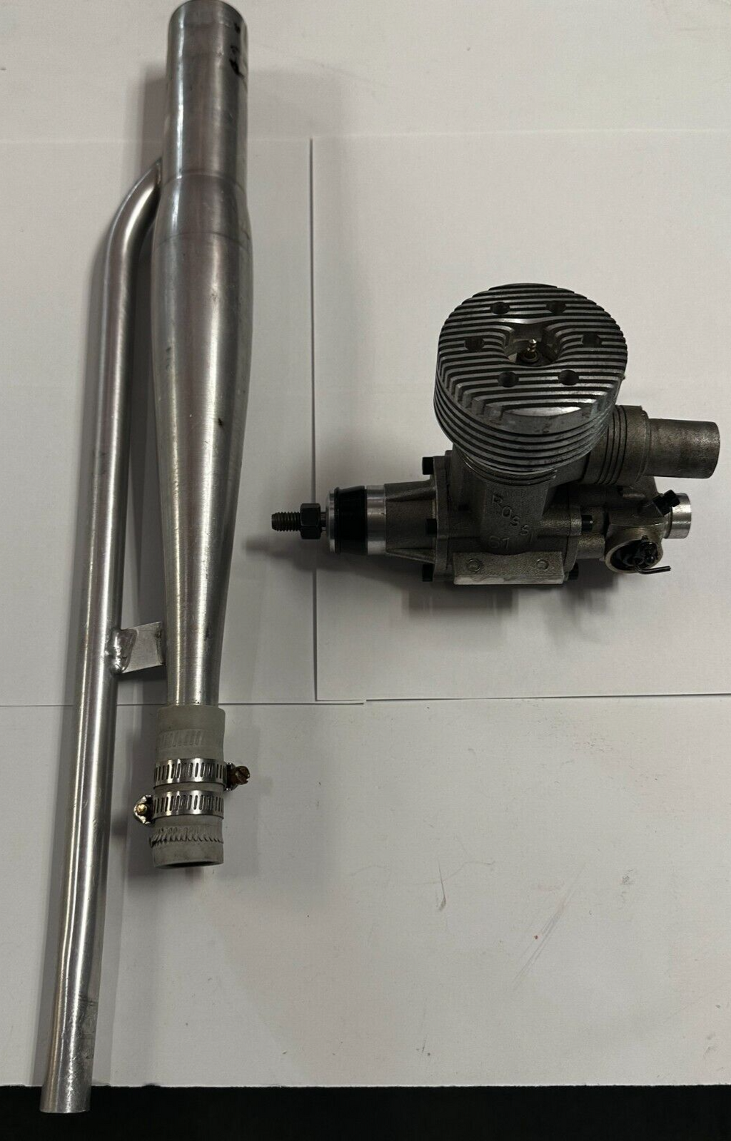 Excellent Rossi .61 61 Two Stroke Rear Exhaust RC Airplane Engine w/ Tuned Pipe