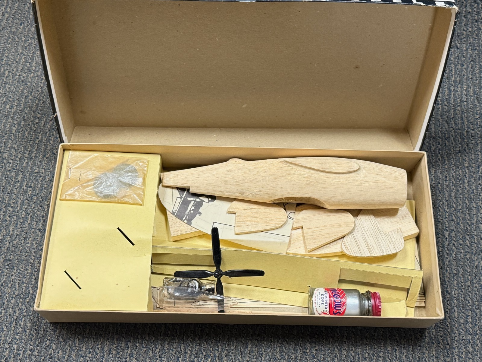 New in Box Megow Redi-Carved Models P47 P-47 ThunderBolt Balsa Wood Kit SE-3