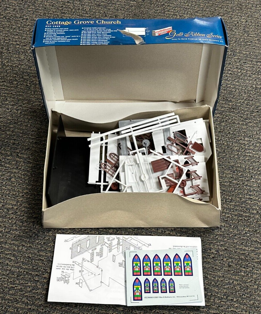 Walthers Cornerstone HO Scale Building/Structure Kit Cottage Grove Church