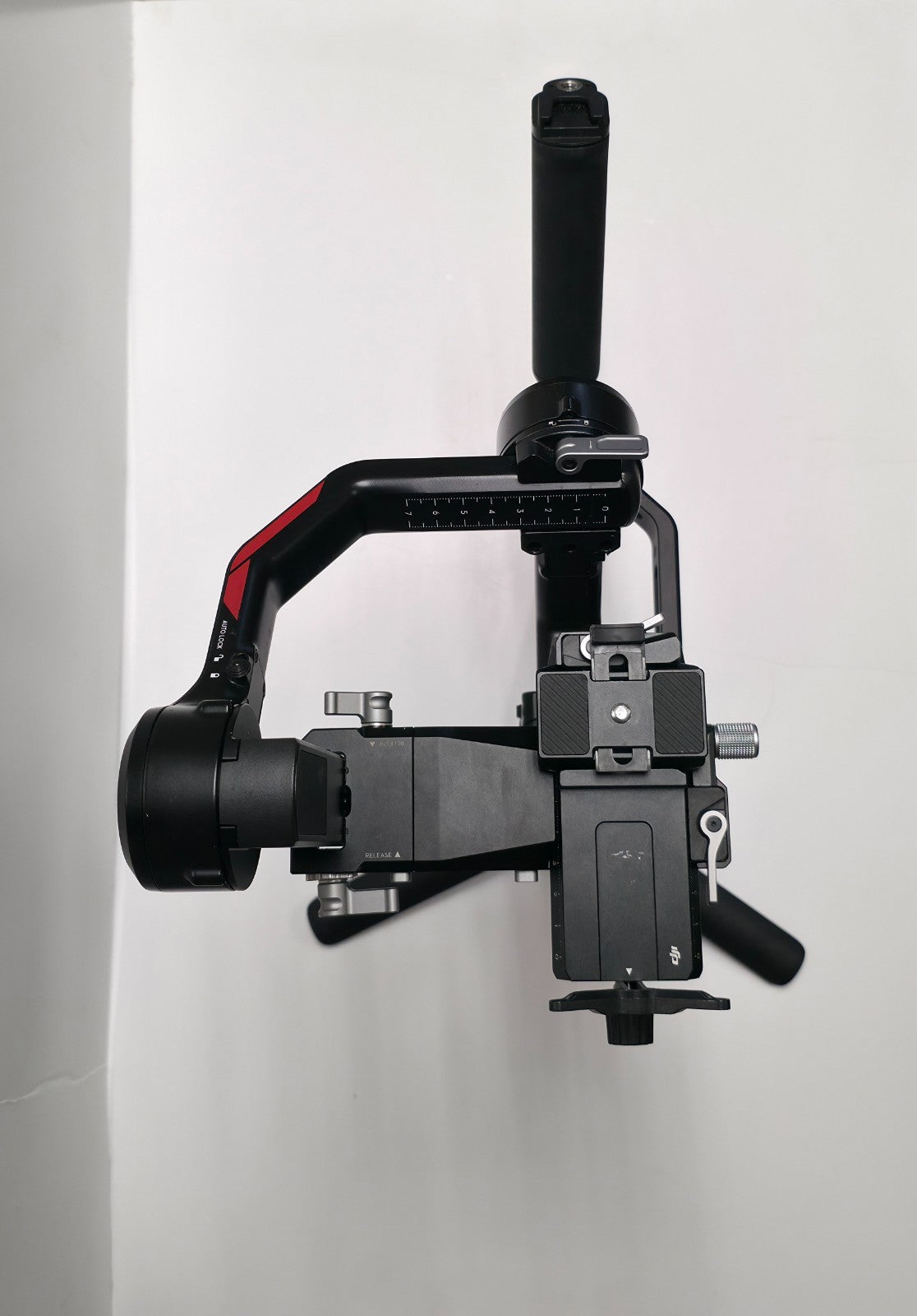DJI RS 4 3-Axis Gimbal Stabilizer for Cameras (CP.RN.00000343.04)