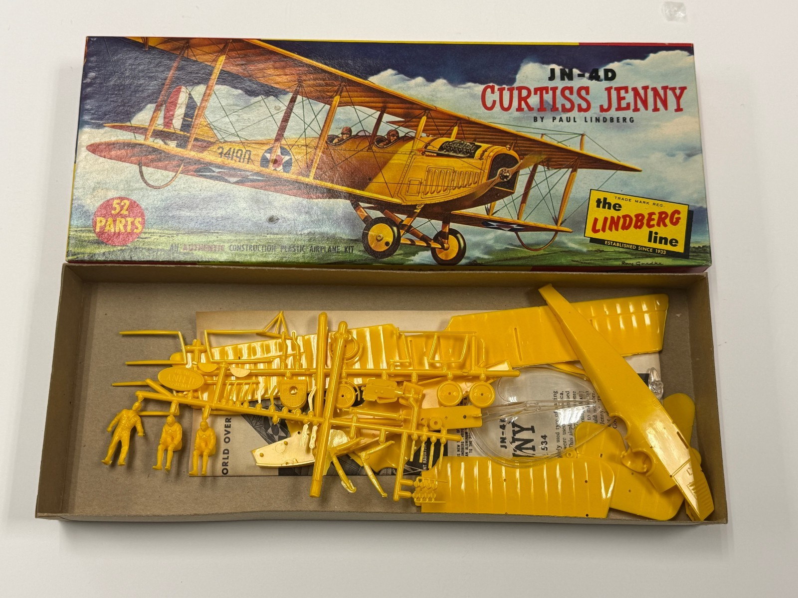 Vintage Lindberg- JN-4D Curtiss "JENNY" WW-1 WW1 Scout-#534 Plastic Model kit