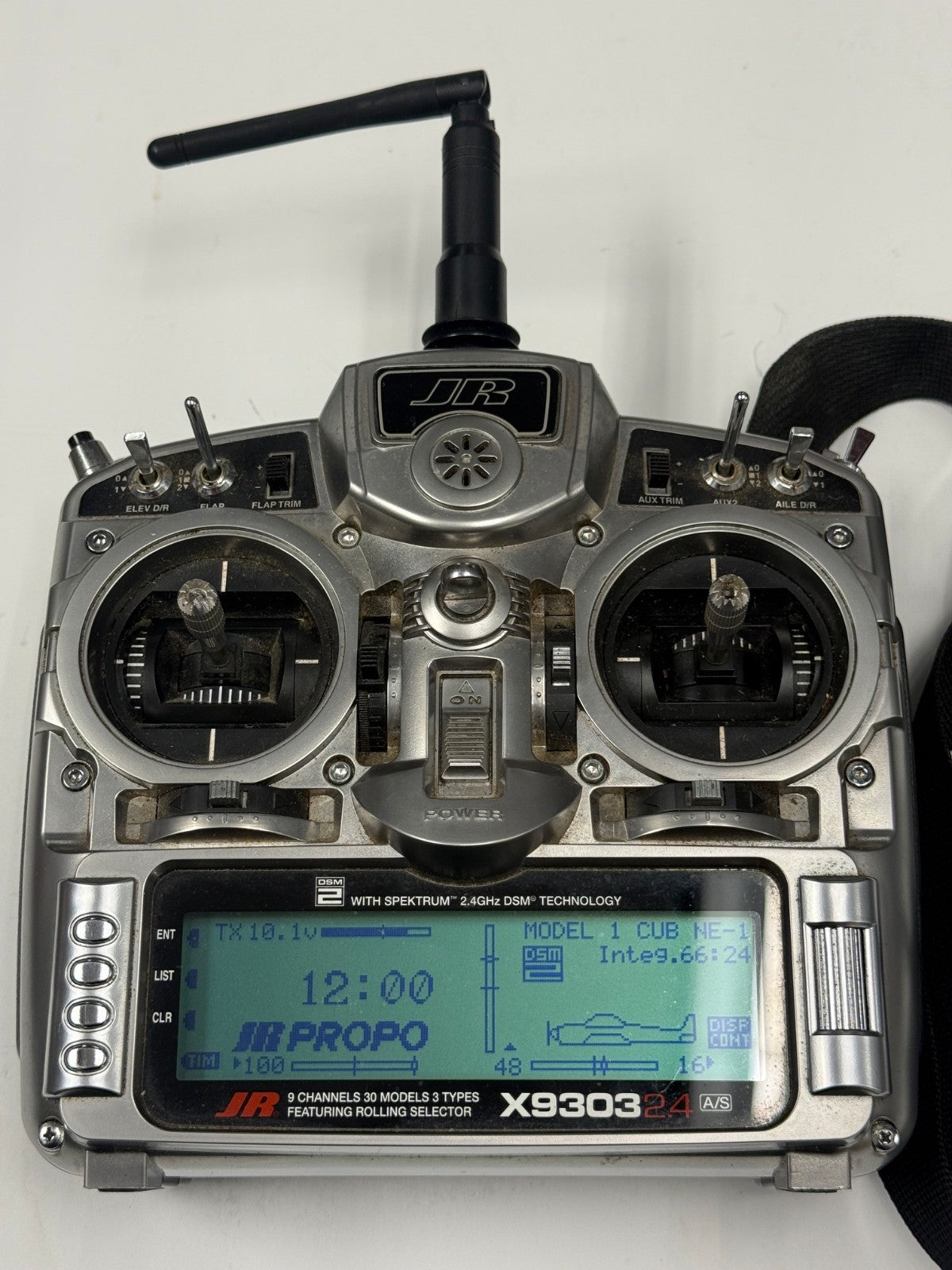 JR / Spektrum X9303 2.4ghz DSM2 RC Remote Control Airplane Transmitter