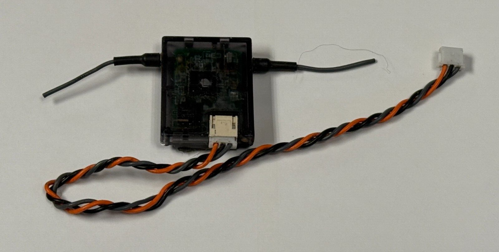 Spektrum DSM2 2.4ghz Remote Receiver Satellite RX : AR7000 AR6200