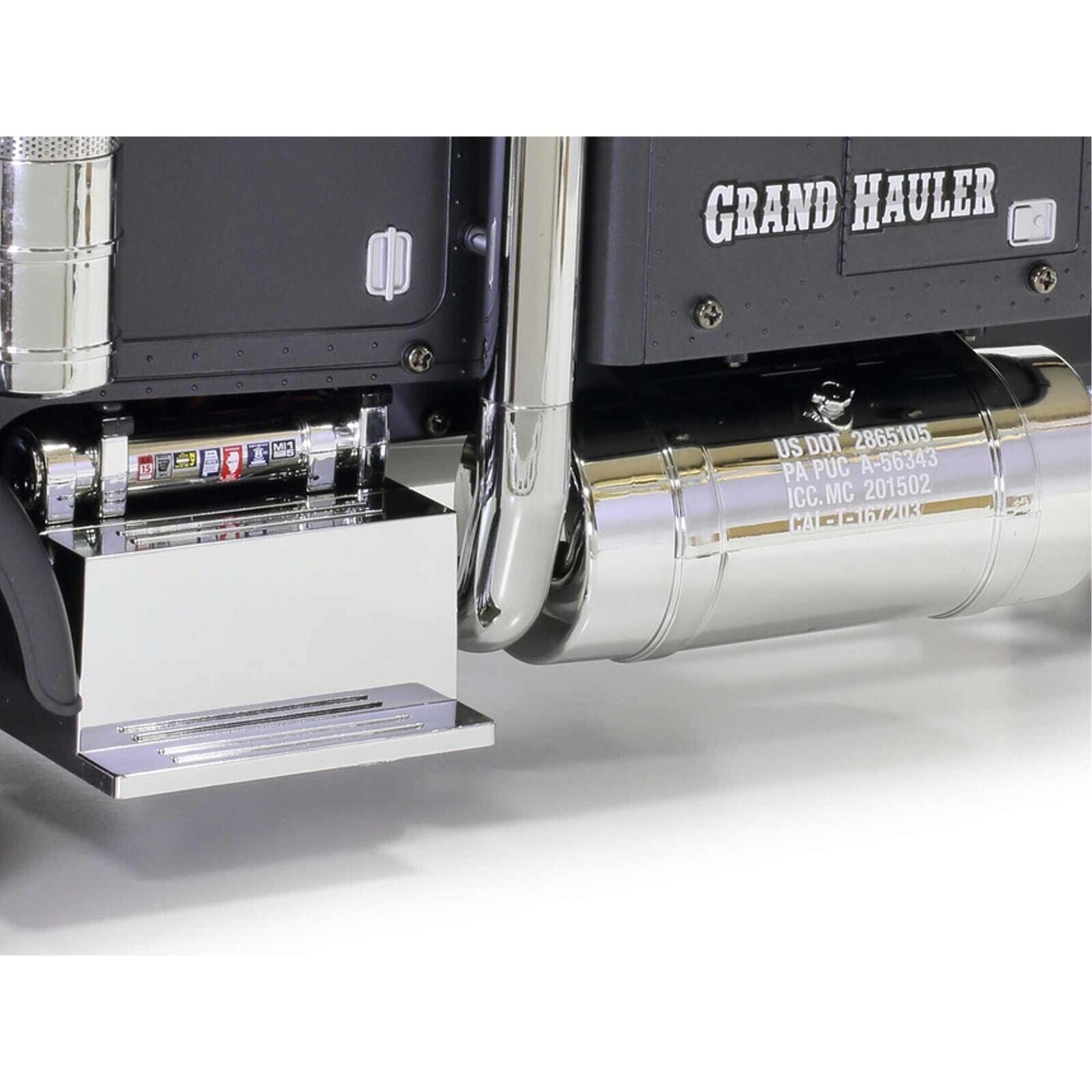 Tamiya 1/14 Grand Hauler 10X8WD Semi Tractor Kit Matte Black Edition TAM56356
