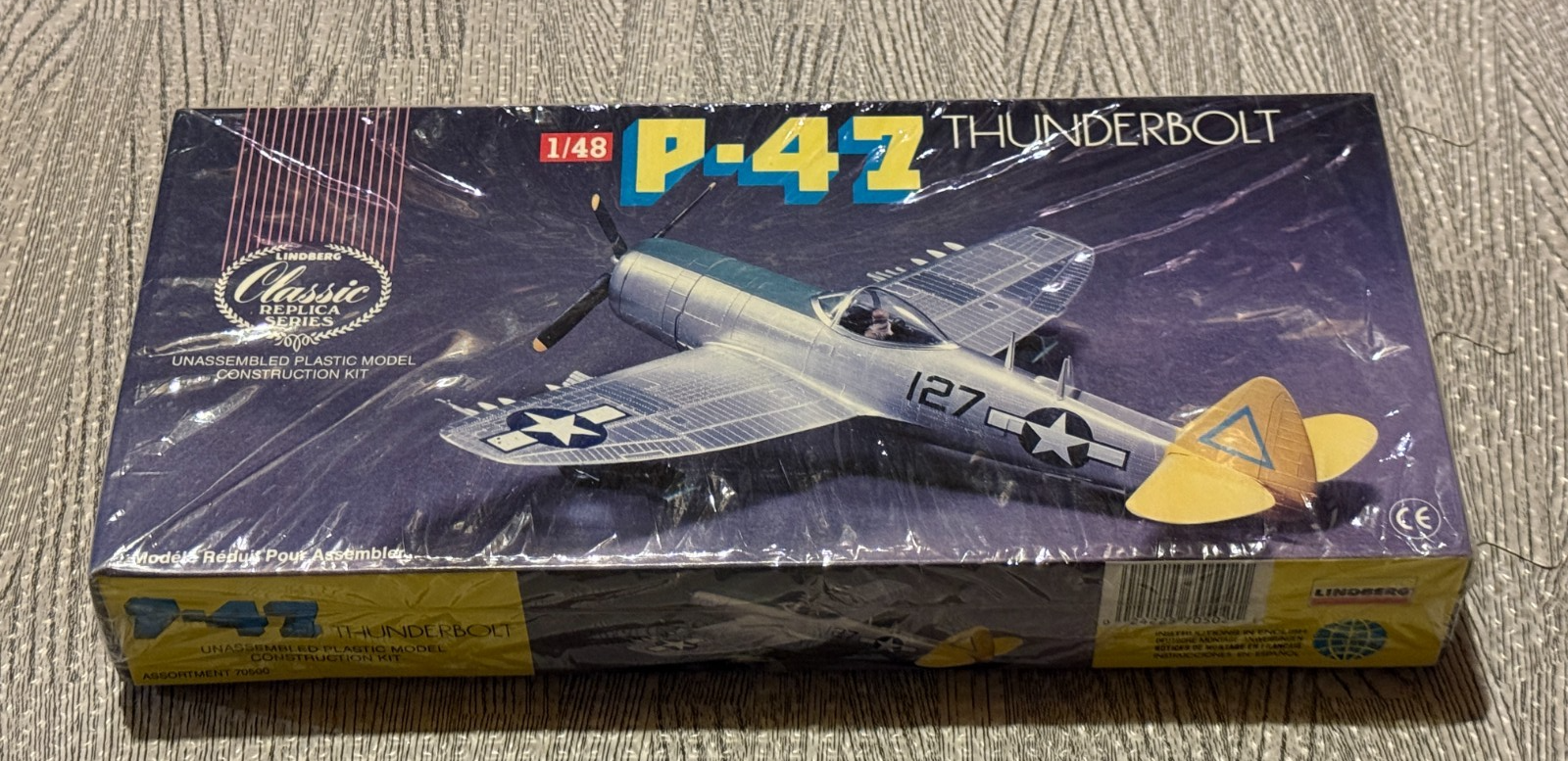 Lindberg Classic Replica Series 70500 P-47 Thunderbolt Airplane Model Kit 1/48