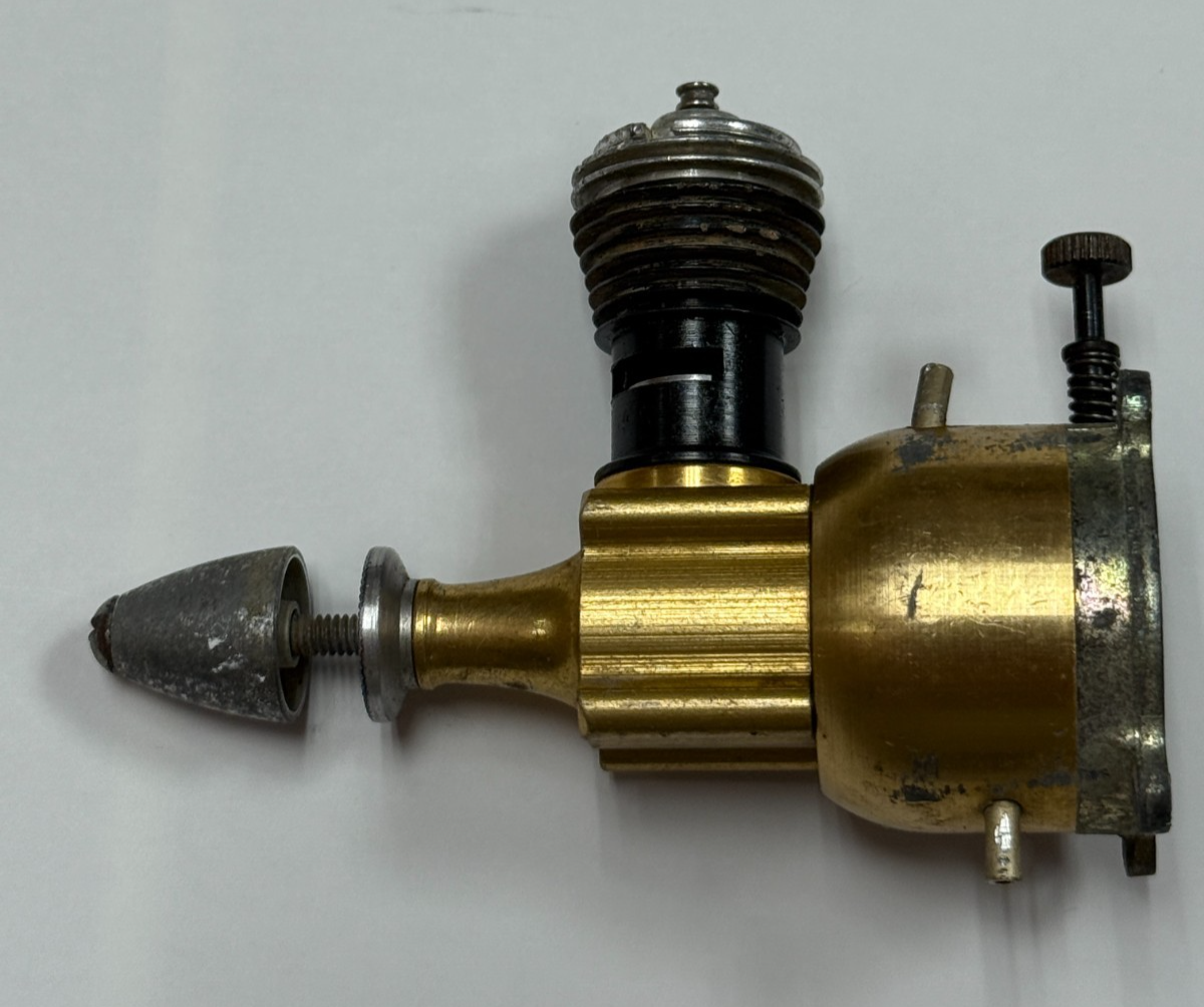 Vintage COX .049 049 Golden Bee Nitro CL FF Free Flight Model Airplane Engine