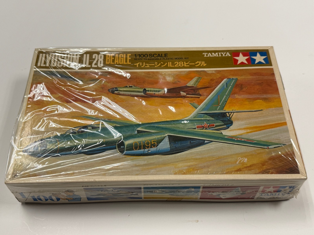 Tamiya Ilyushin IL-28 Beagle 1/100 Scale Model Kit Mini Jet Plastic Model Kit