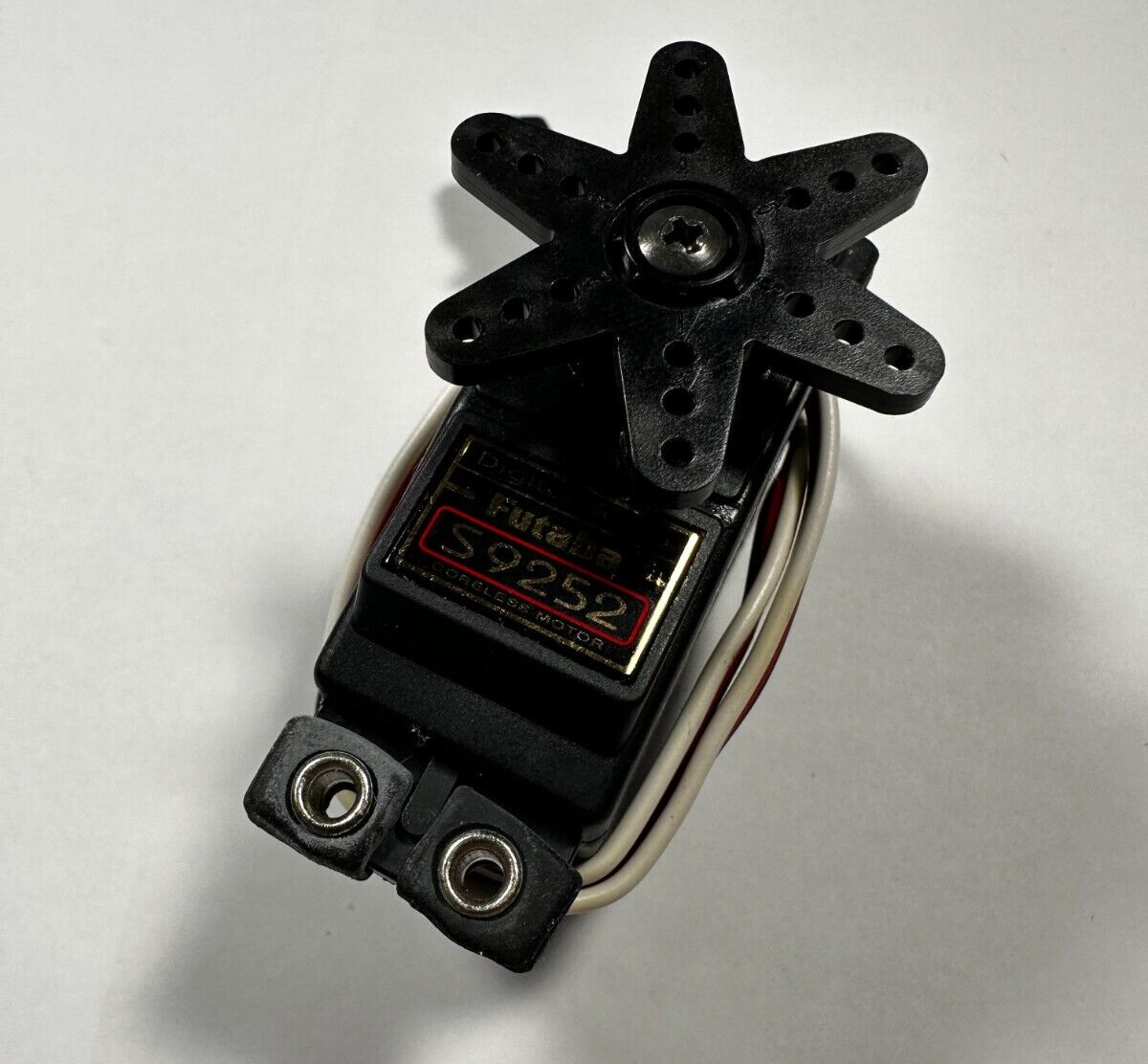 Excellent Futaba Digital S9252 9252 RC Remote Control Helicopter Cyclic Servo