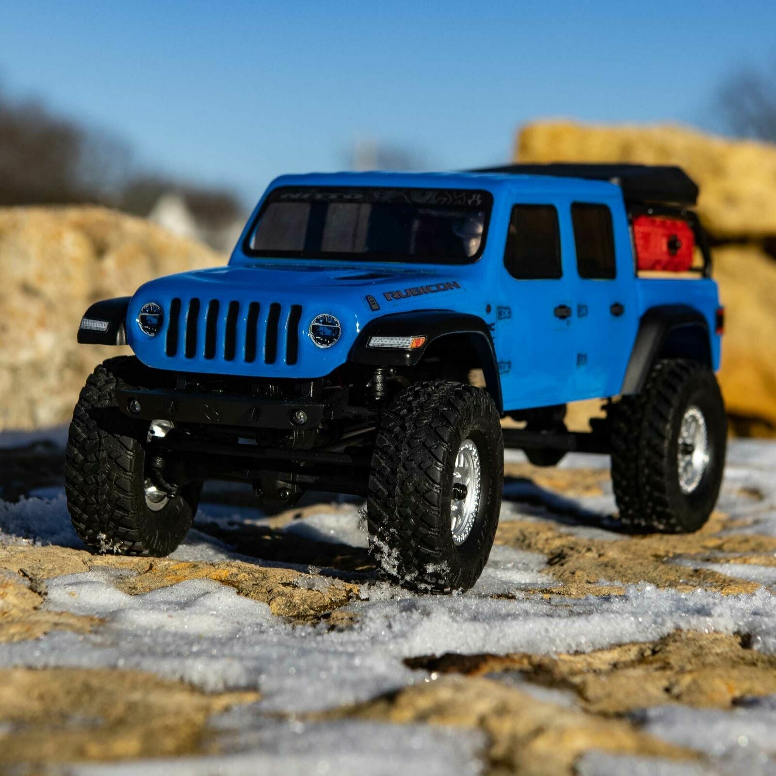 Axial SCX24 Jeep JT Gladiator RC Truck 1/24 4WD Rock Crawler Brushed RTR Blue
