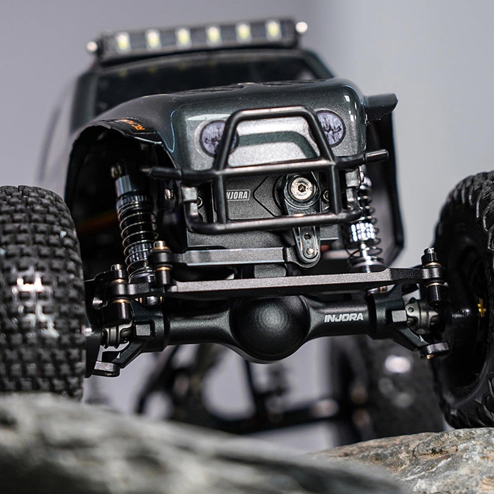 INJORA 4M-104BKFR +5mm Diamond Portal Axles Lay Down Servo TRX-4M Black