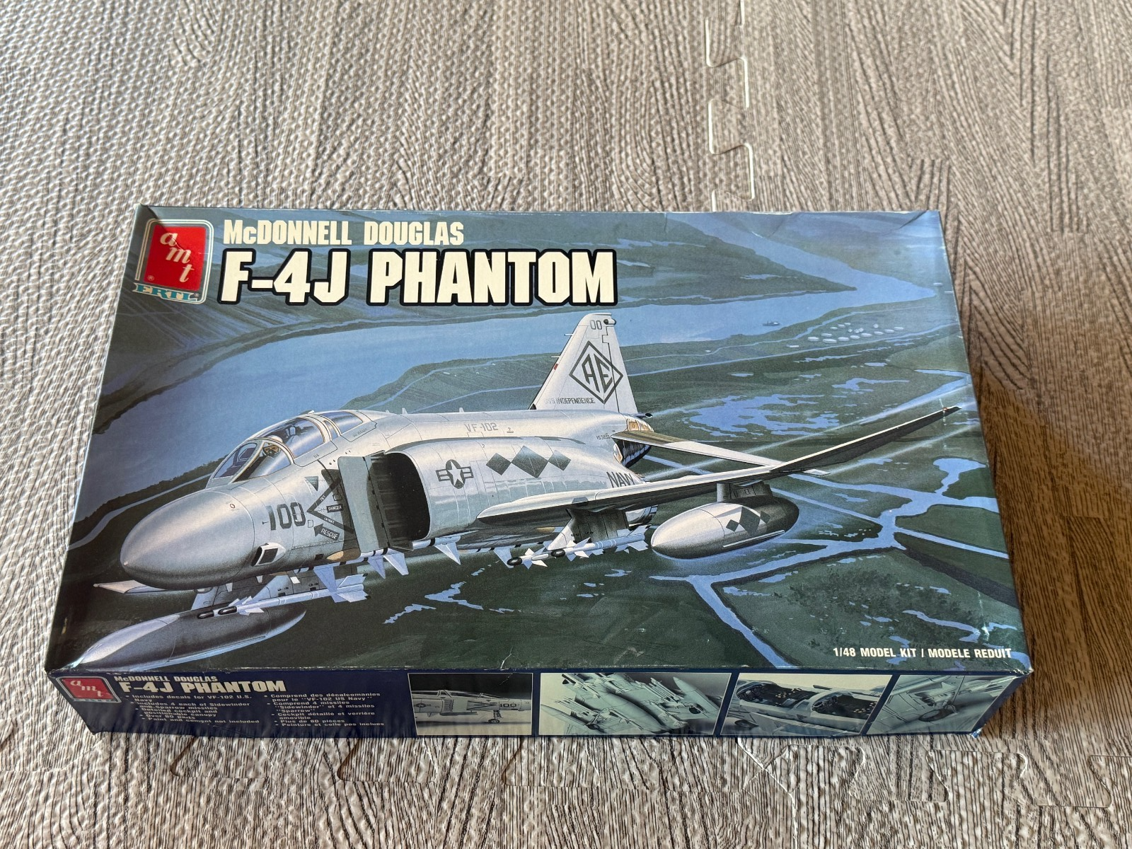 AMT F-4J F4 F-4 Phantom Mcdonnell Douglas 1/48 Scale Plastic Model Kit